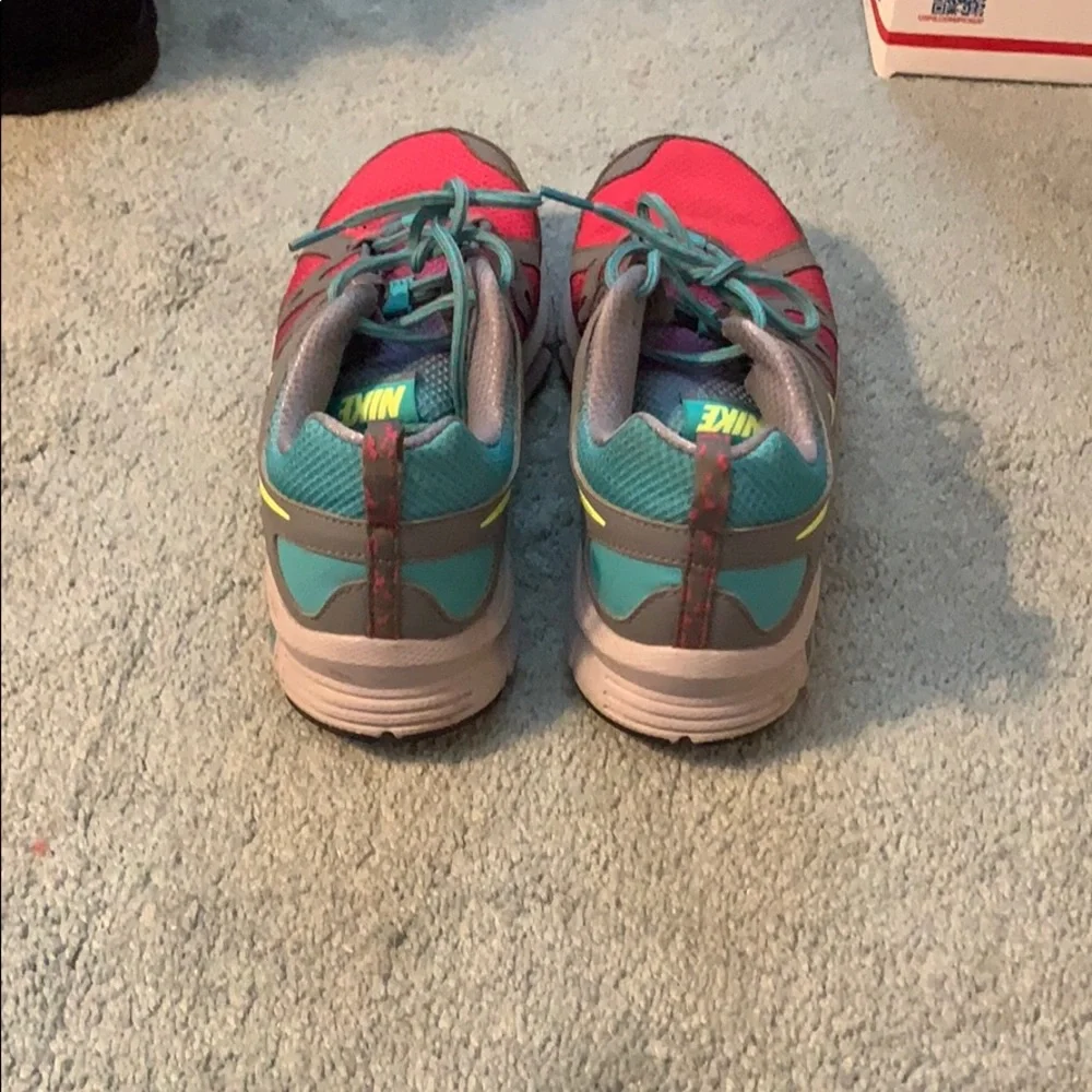 Nike Women's Pink and Gray Sneakers with Teal Laces